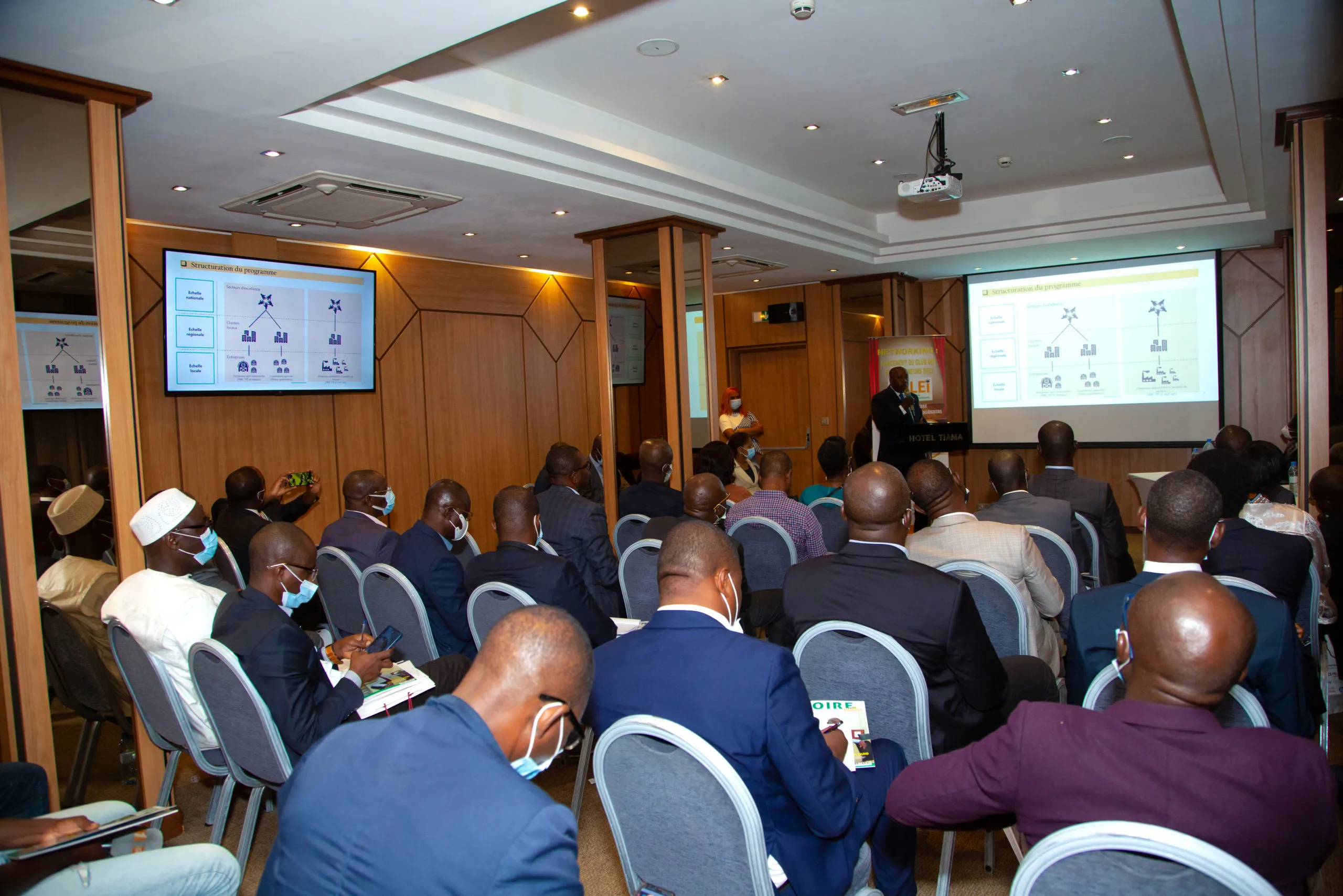 DIX HUIT NEUF (19) 𝐈𝐍𝐆𝐄𝐍𝐈𝐄𝐔𝐑𝐒 𝐎𝐍𝐓 𝐑𝐄𝐉𝐎𝐈𝐍𝐓 𝐋𝐀 𝐆𝐑𝐀𝐍𝐃𝐄 𝐅𝐀𝐌𝐈𝐋𝐋𝐄 𝐃𝐄 𝐋’𝐎𝐈𝐈𝐂𝐈.